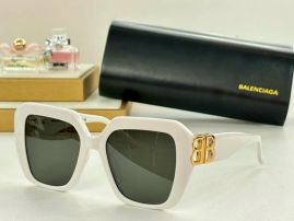 Picture of Balenciga Sunglasses _SKUfw56589168fw